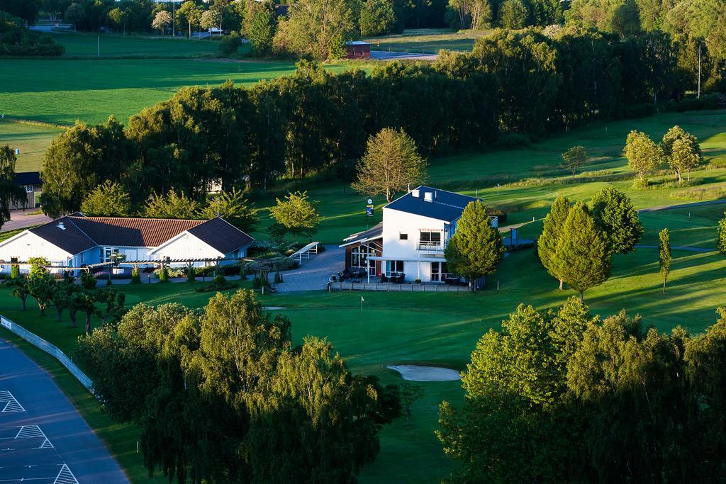 Soederasens Golf Lodge Risekatslosa Εξωτερικό φωτογραφία