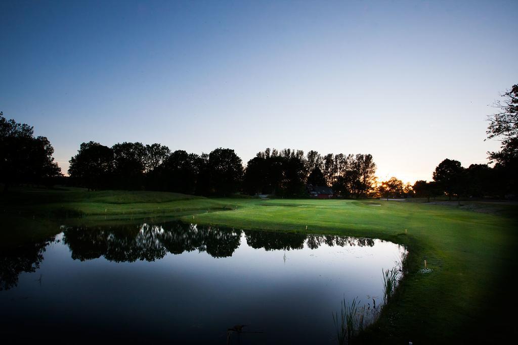 Soederasens Golf Lodge Risekatslosa Εξωτερικό φωτογραφία